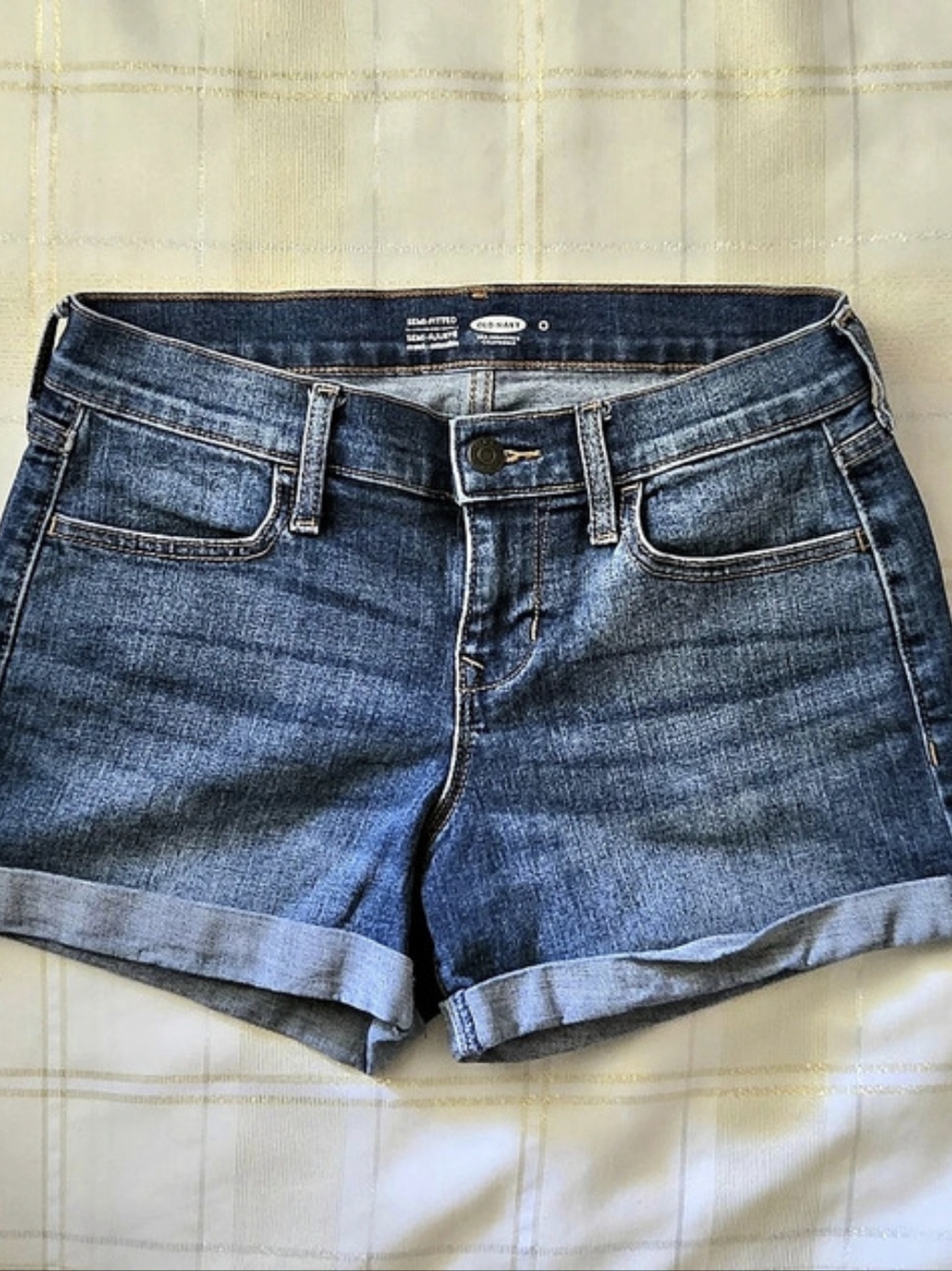 Old Navy Semi-Fitted Stretch Denim Cuffed Shorts Jean Shorts Blue Size 0